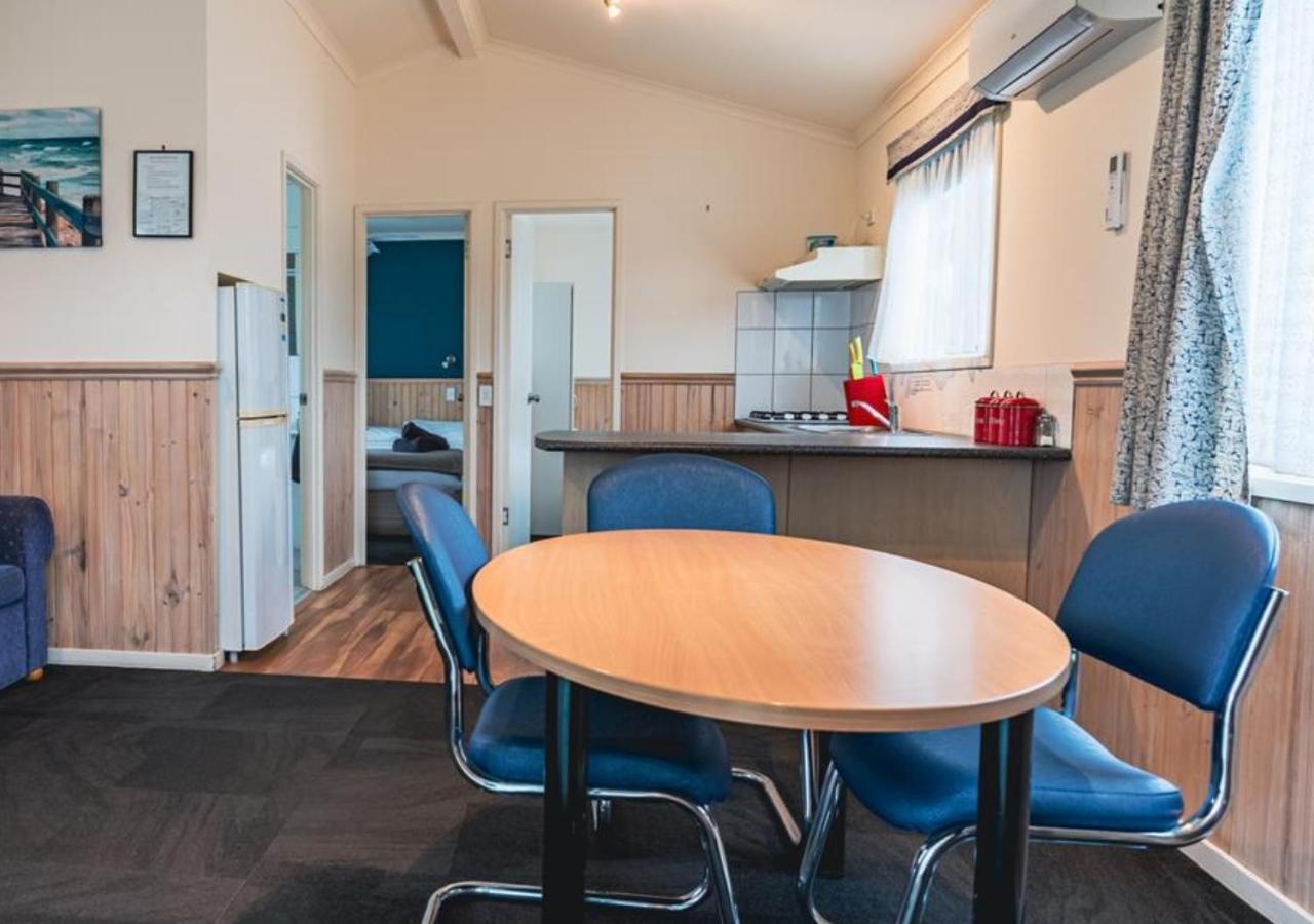 Big4 Tassie Getaway Park Ulverstone Extérieur photo