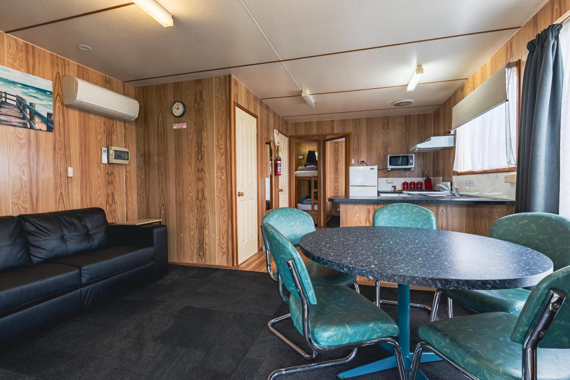 Big4 Tassie Getaway Park Ulverstone Extérieur photo