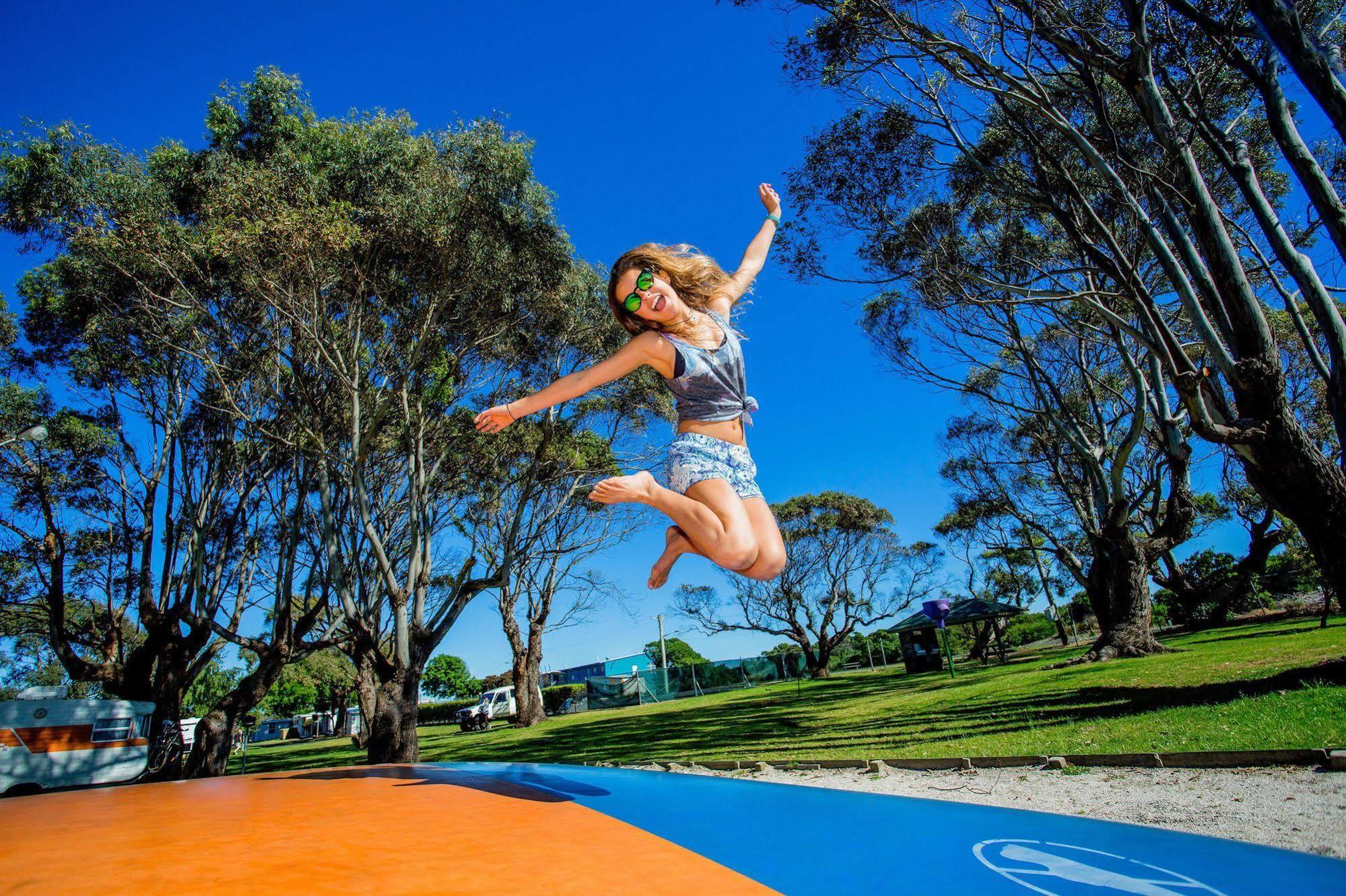 Big4 Tassie Getaway Park Ulverstone Extérieur photo