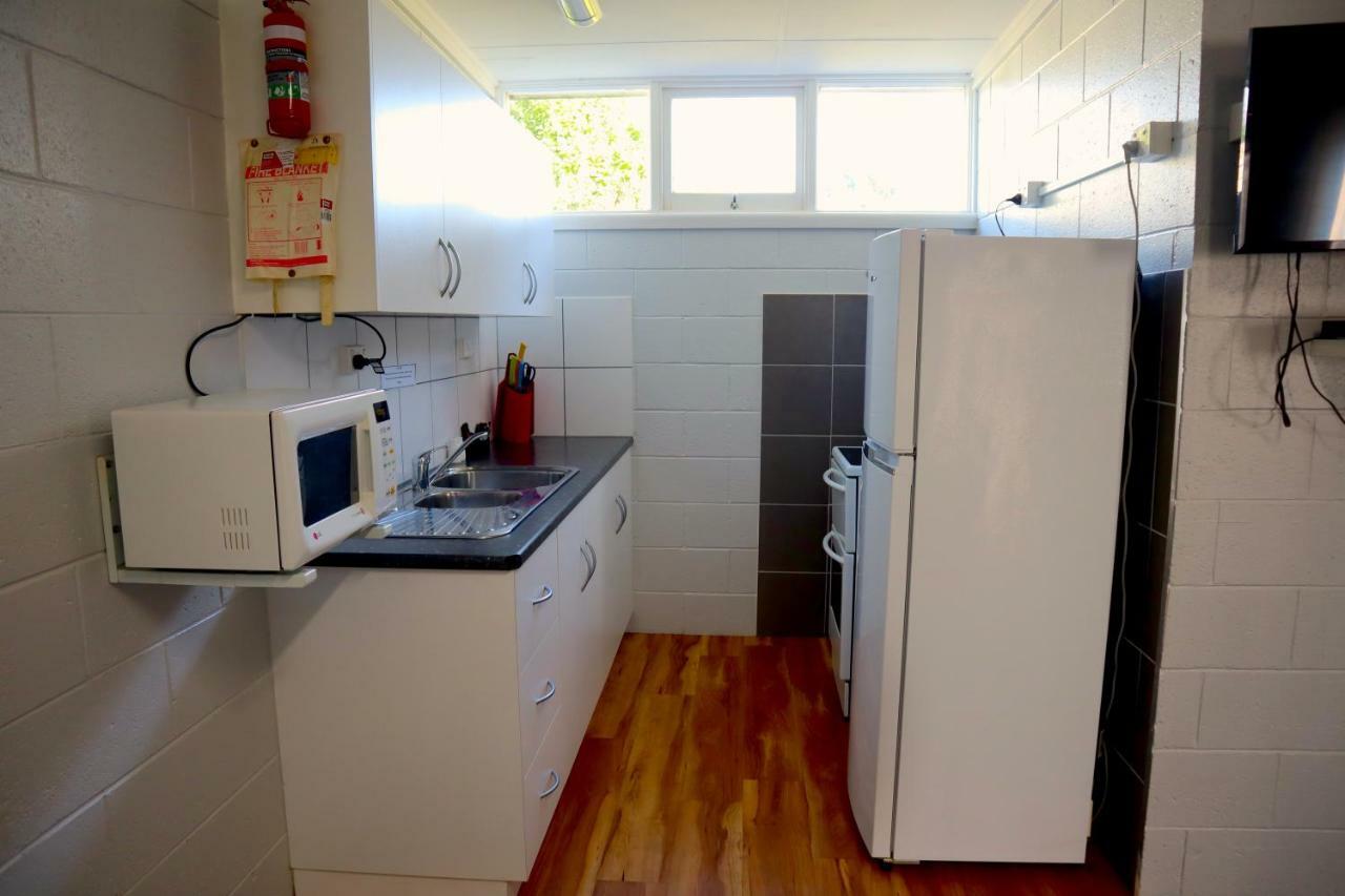 Big4 Tassie Getaway Park Ulverstone Extérieur photo